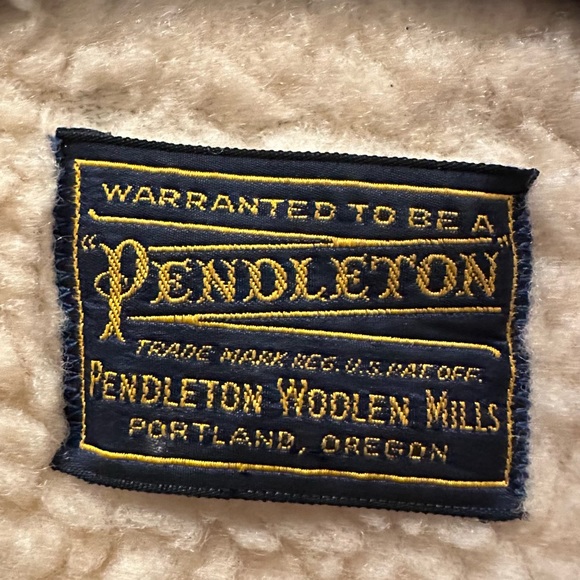 Pendleton Vintage Sherpa Lined Jacket - Picture 2 of 14